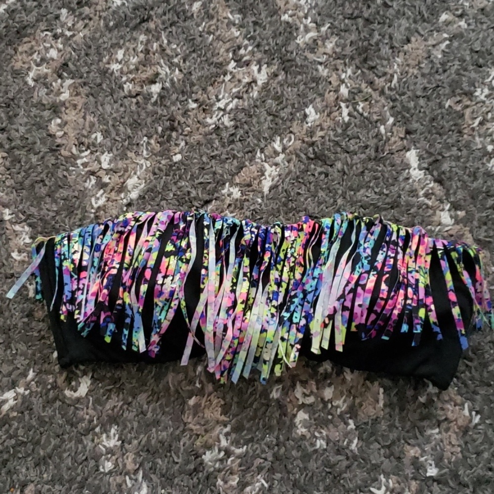 Strapless bikini top